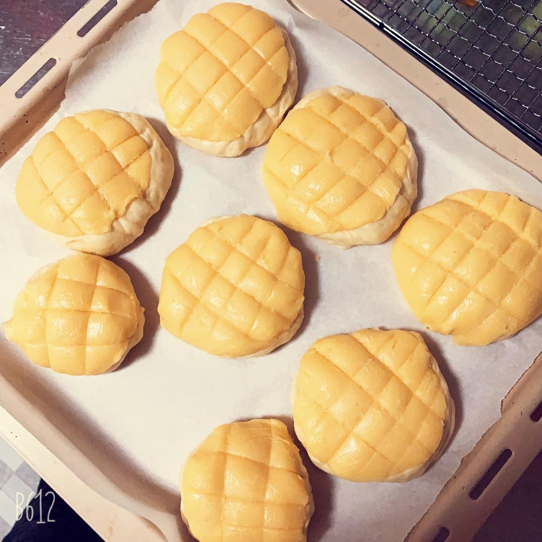 《Tinrry+》菠萝包（手揉教程）（帅帅小厨）