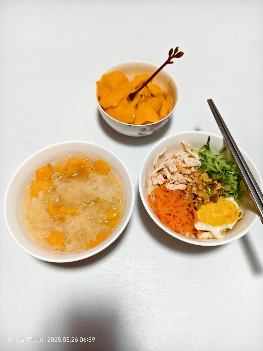 雞絲涼面+枇杷銀耳百合湯