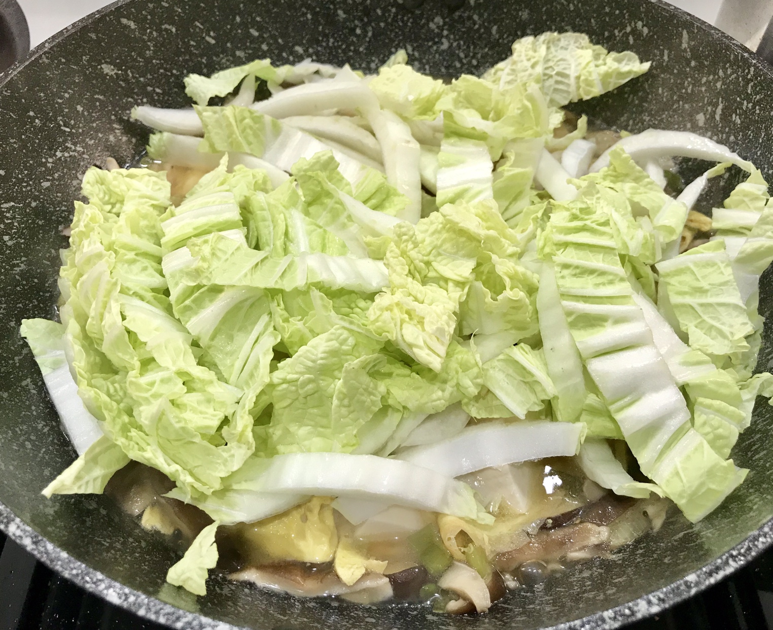 健康素食之香茹豆腐白菜汤的做法 步骤10