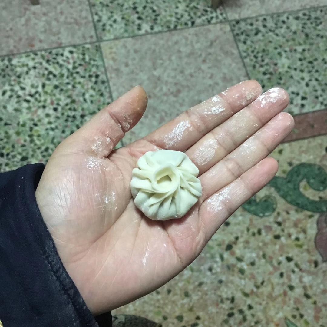 汤汁超多的灌汤包～～附超详细超好的皮冻制作方法