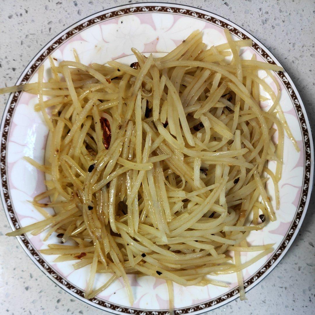 在家也能做出馆子味儿的醋溜/炝炒/酸辣土豆丝（就是那道看似简单，实则步步玄机的土豆丝）