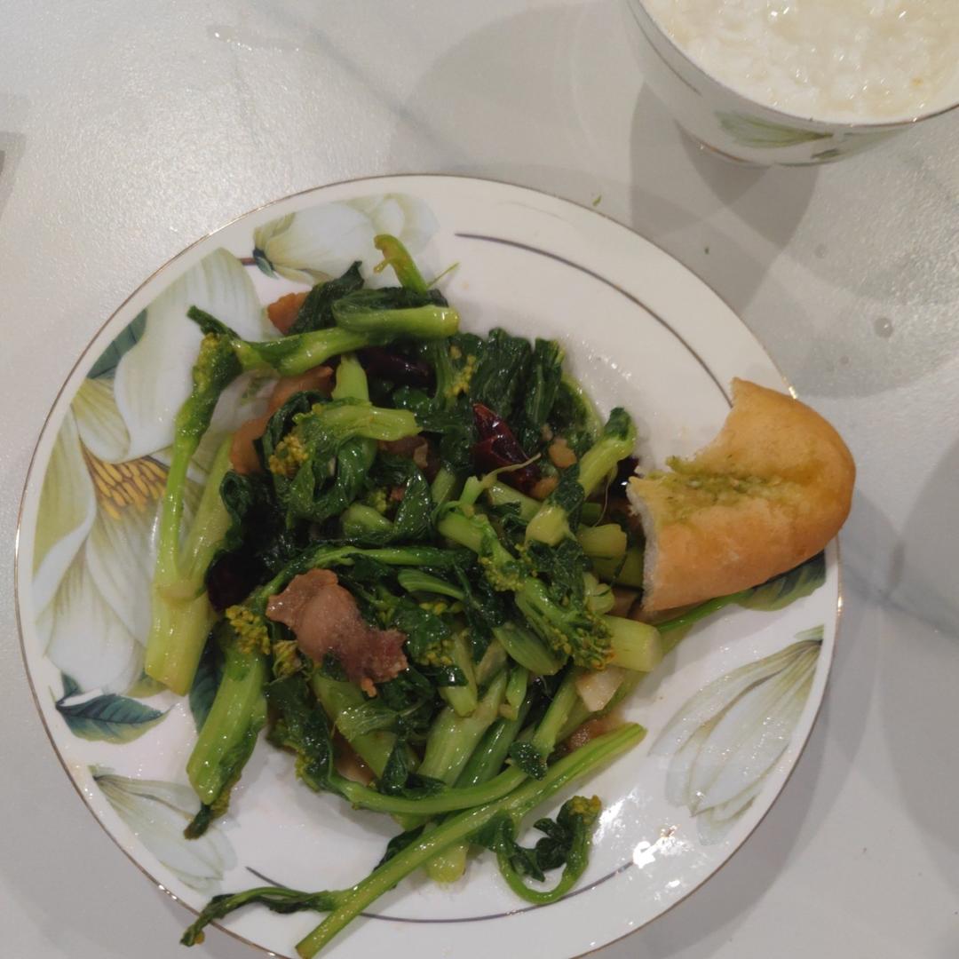 油菜苔这样炒来吃，真的比肉香！