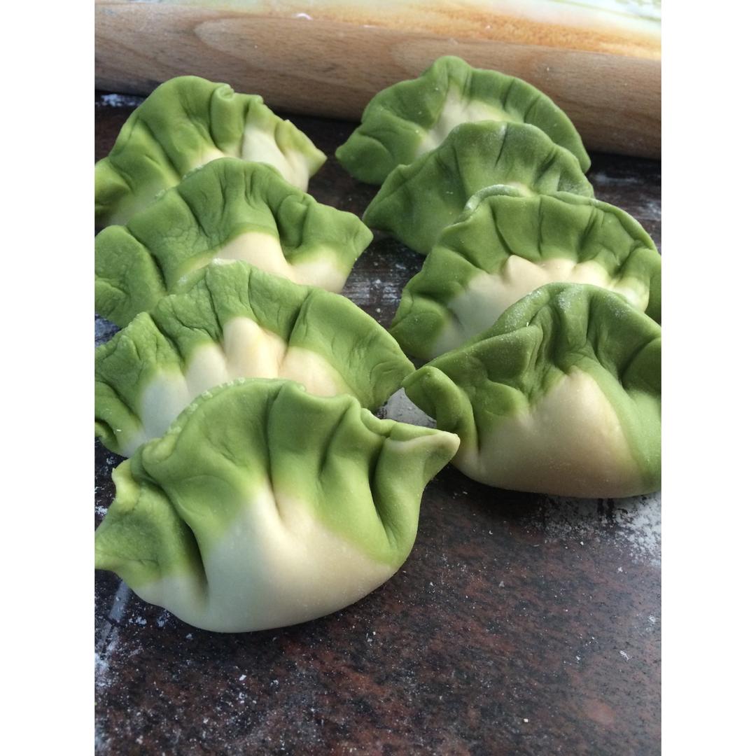 翡翠白玉白菜饺子详细版（附翡翠白玉白菜饺子包法，翡翠白玉饺子皮两种制法，面包机和面，翡翠白玉烧卖，各种馅料搭配）