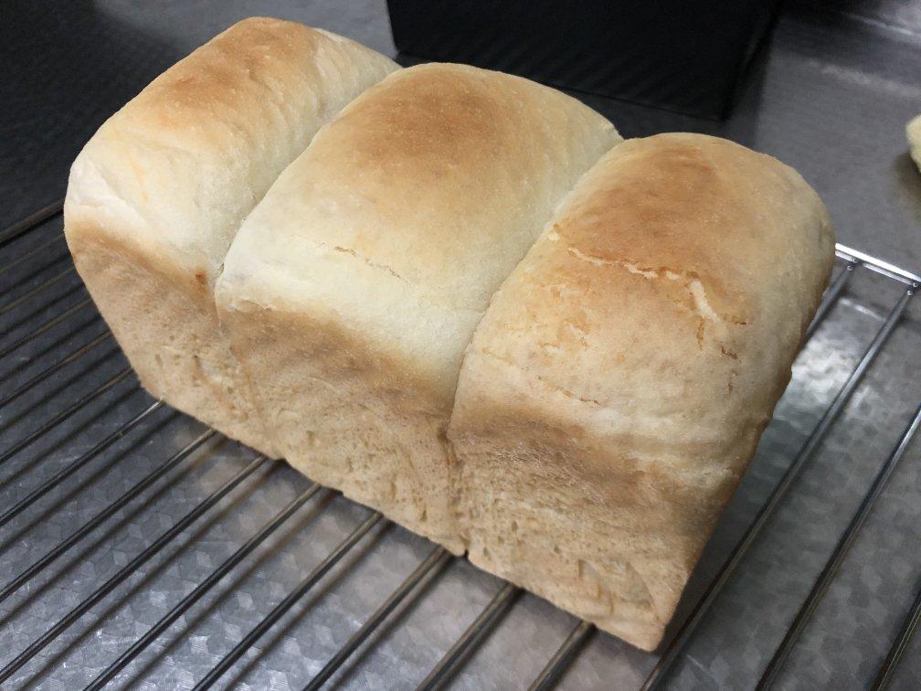 🍞低热量，超级柔软，蓬松，清甜三明治白吐司