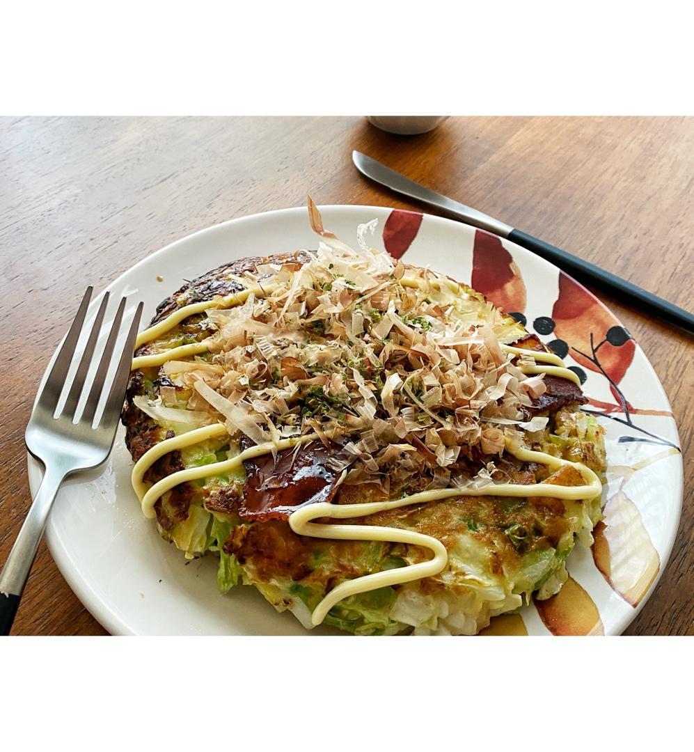 （一人食）Okonomiyaki お好み焼き（搬运自：Just one cookbook）