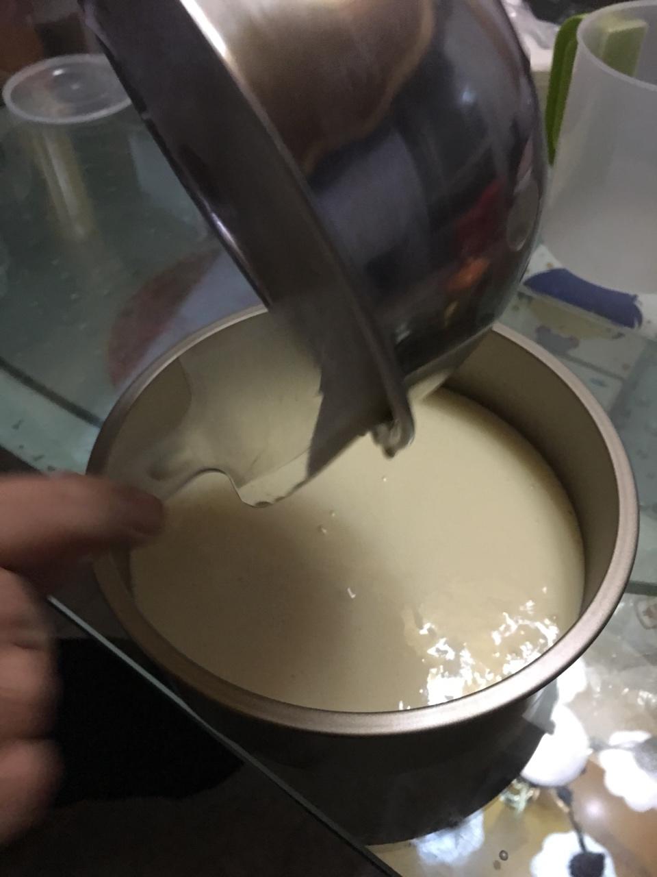 烤箱做蛋糕（戚风蛋糕的做法）