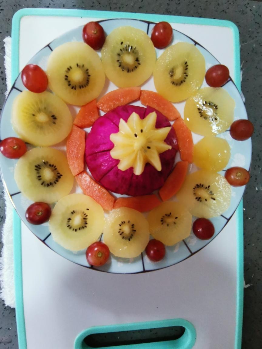 木瓜西瓜水果拼盘(木瓜西瓜水果拼盘图片)