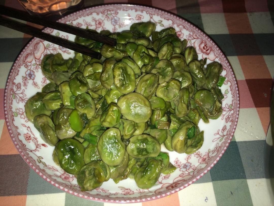 无比鲜美的葱油蚕豆