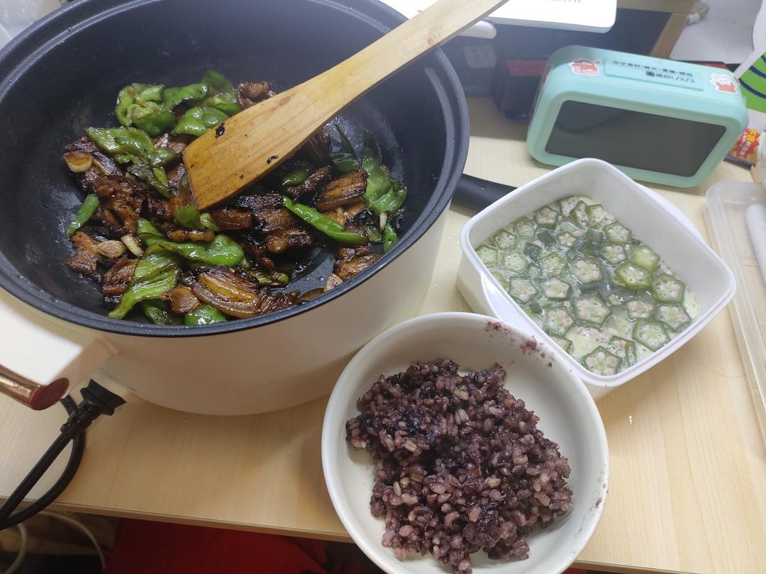 正宗辣椒炒肉