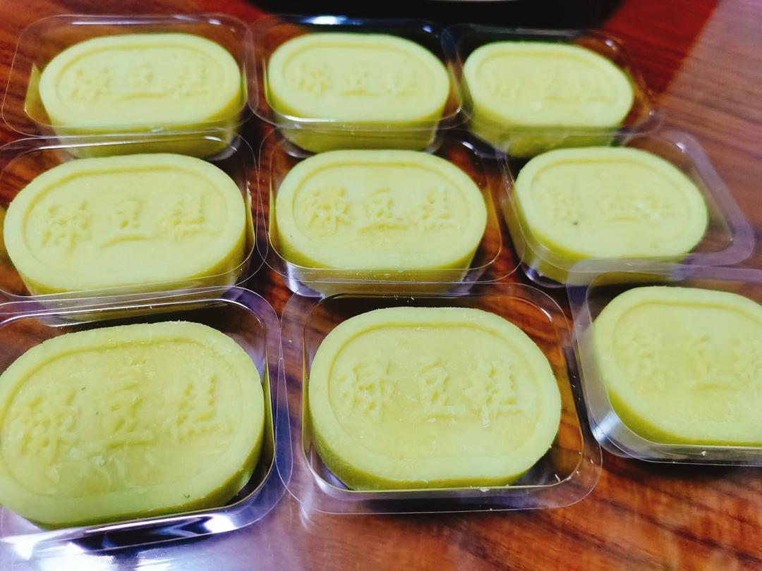 椰香绿豆糕