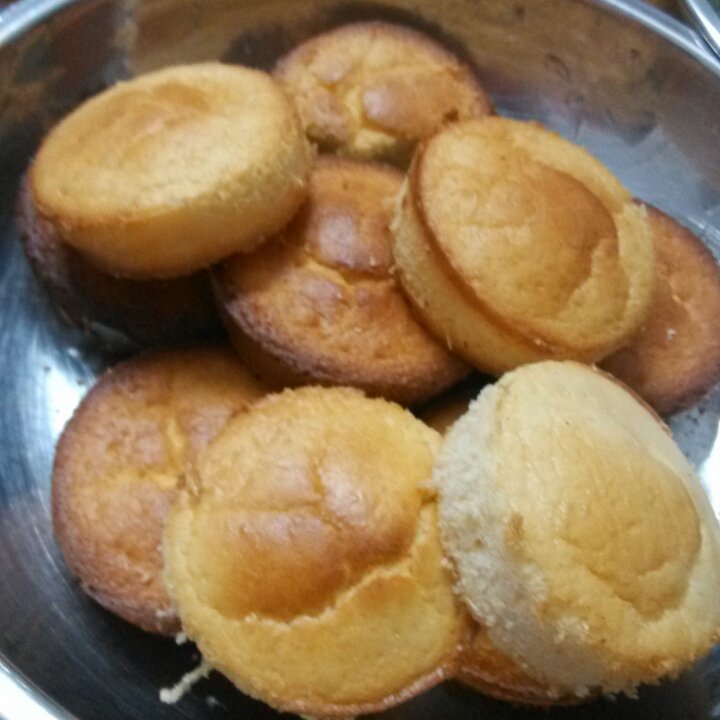 奶香迷你蛋糕仔