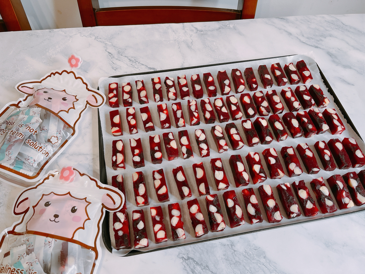 《Tinrry+》夏威夷果莓莓软糖，成功率99.9%