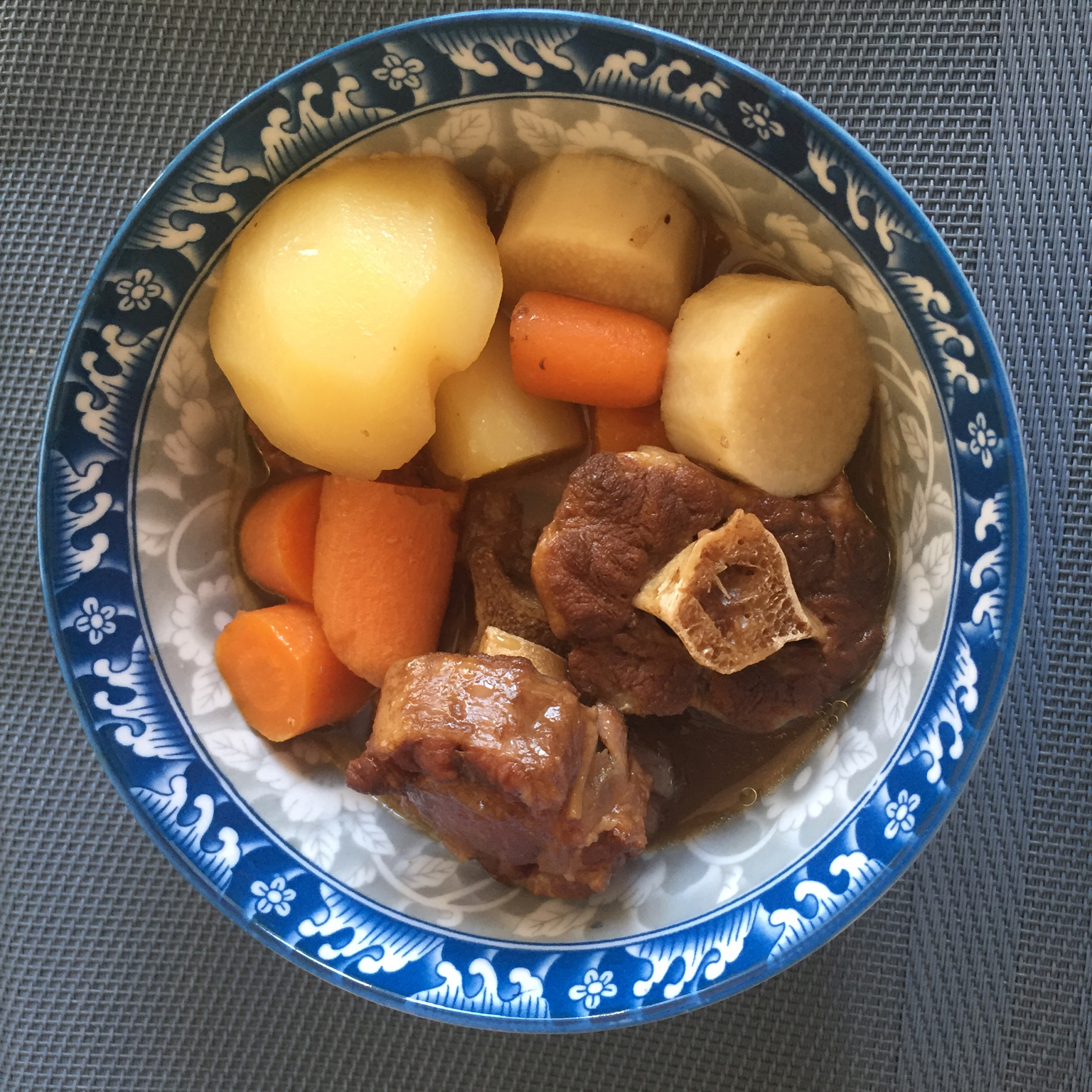 红烧牛尾