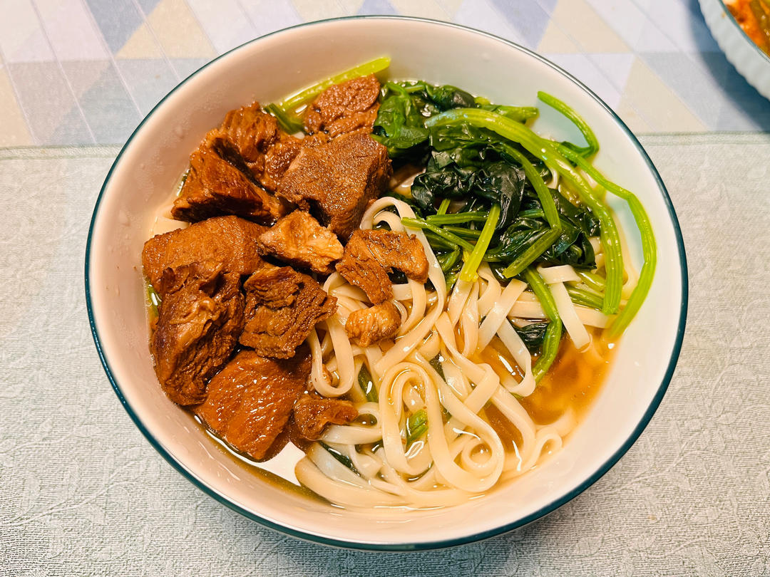 红烧牛肉面