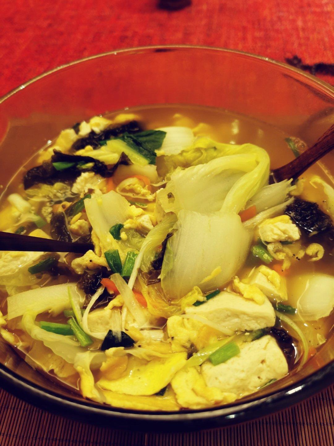 白菜鸡蛋豆腐汤