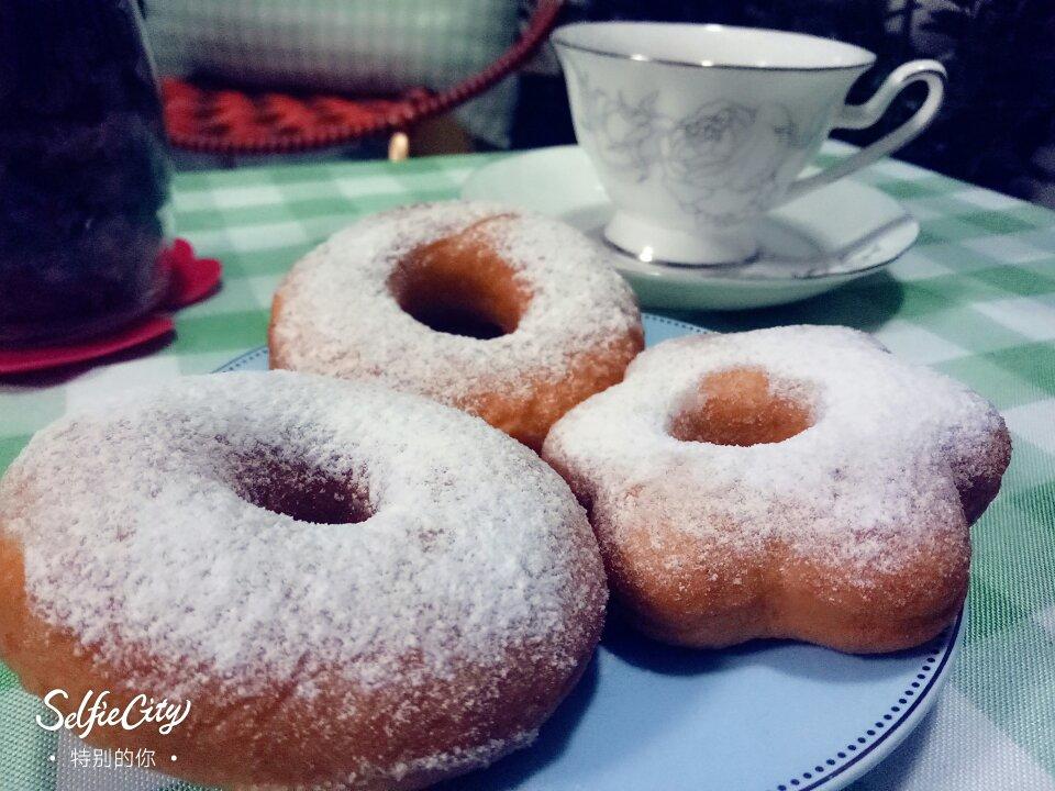 油炸甜甜圈