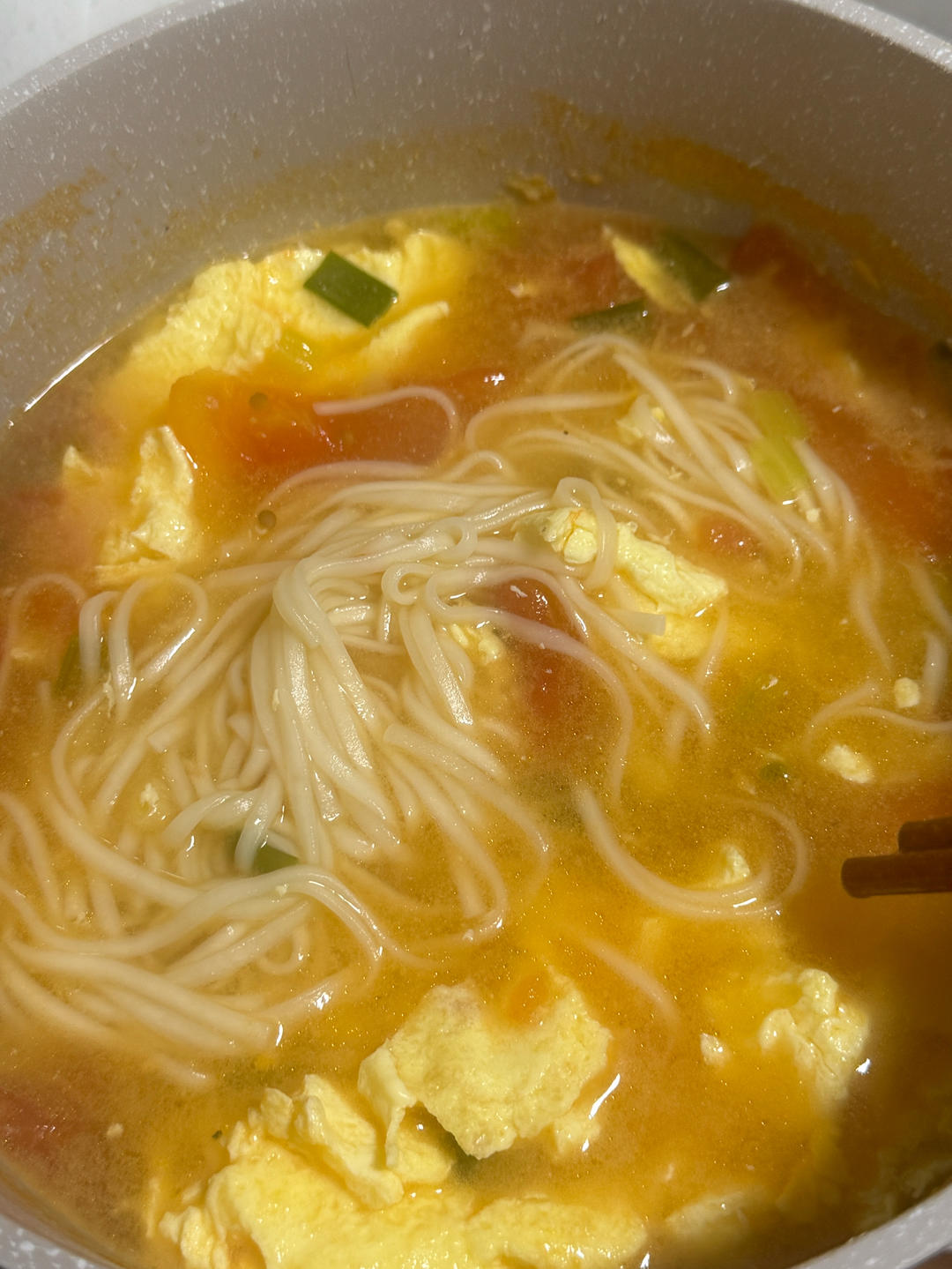 恨不得抱着锅舔的番茄鸡蛋面