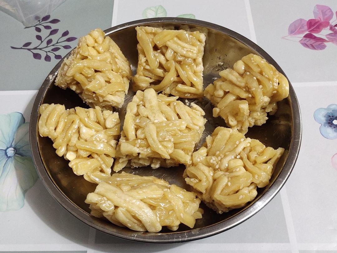 松软的鸡蛋沙琪玛