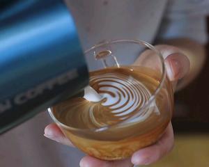 咖啡拉花记录（郁金香）含视频的做法 步骤8