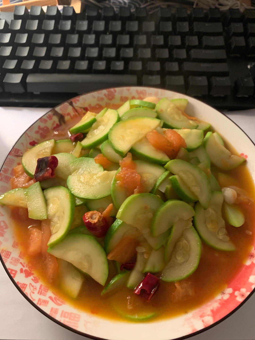 西红柿炒西葫芦