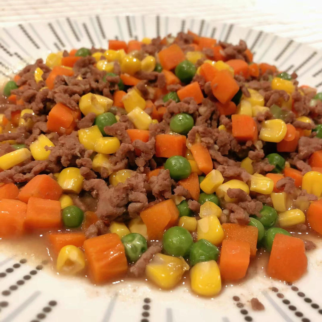 玉米胡萝卜炒肉沬