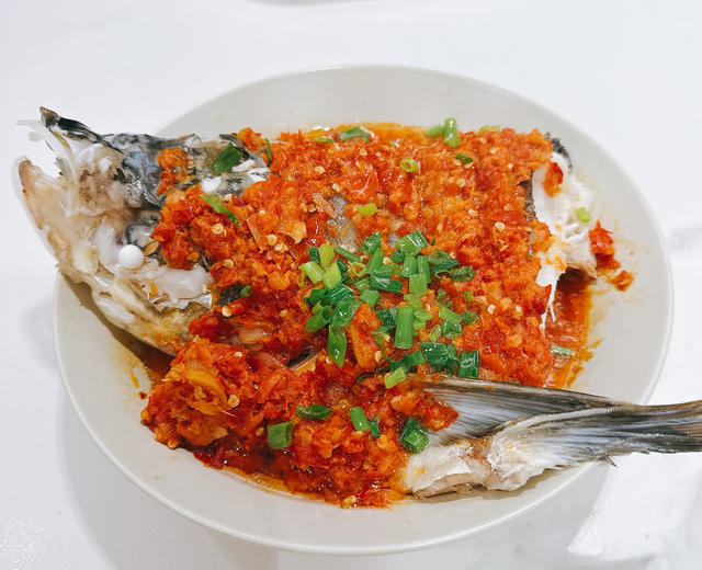 剁椒鱼头(美善品版)的做法