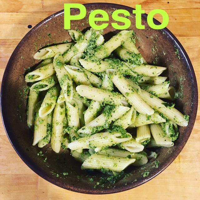 自制万用西餐酱料：罗勒青酱