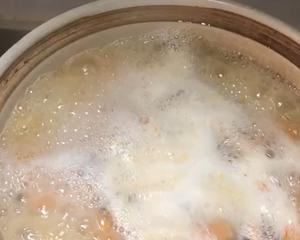 天冷多喝粥，暖身养胃、一学就会的“干贝鲜虾南瓜青菜粥”的做法 步骤16