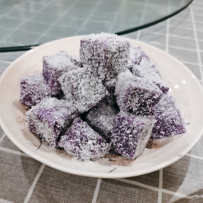颜值爆表的甜品--紫薯小方的做法