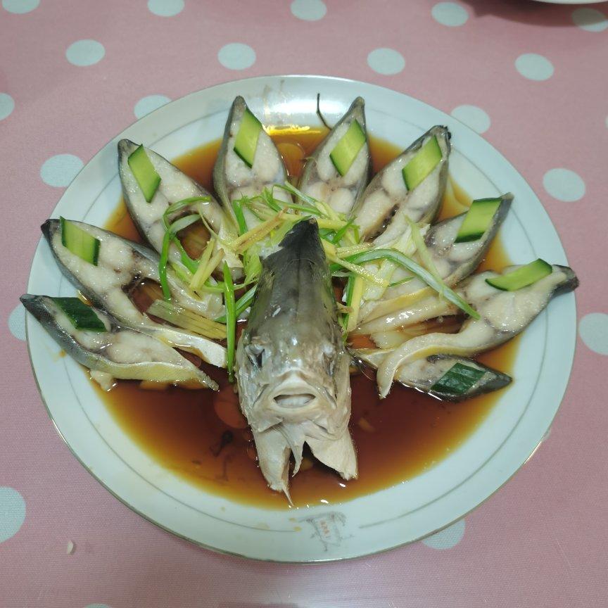 孔雀开屏清蒸鱼