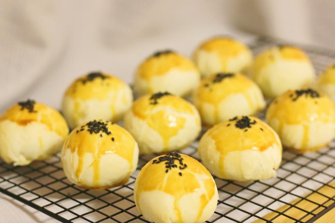 蛋黄酥