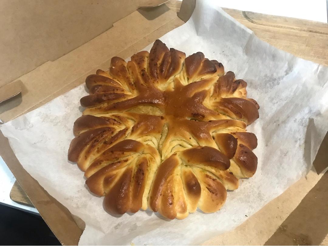 【小高姐】蒜香浓郁 造型优美 不用揉出手膜的面包