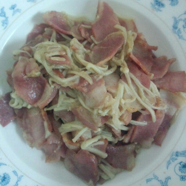黑胡椒金针菇培根