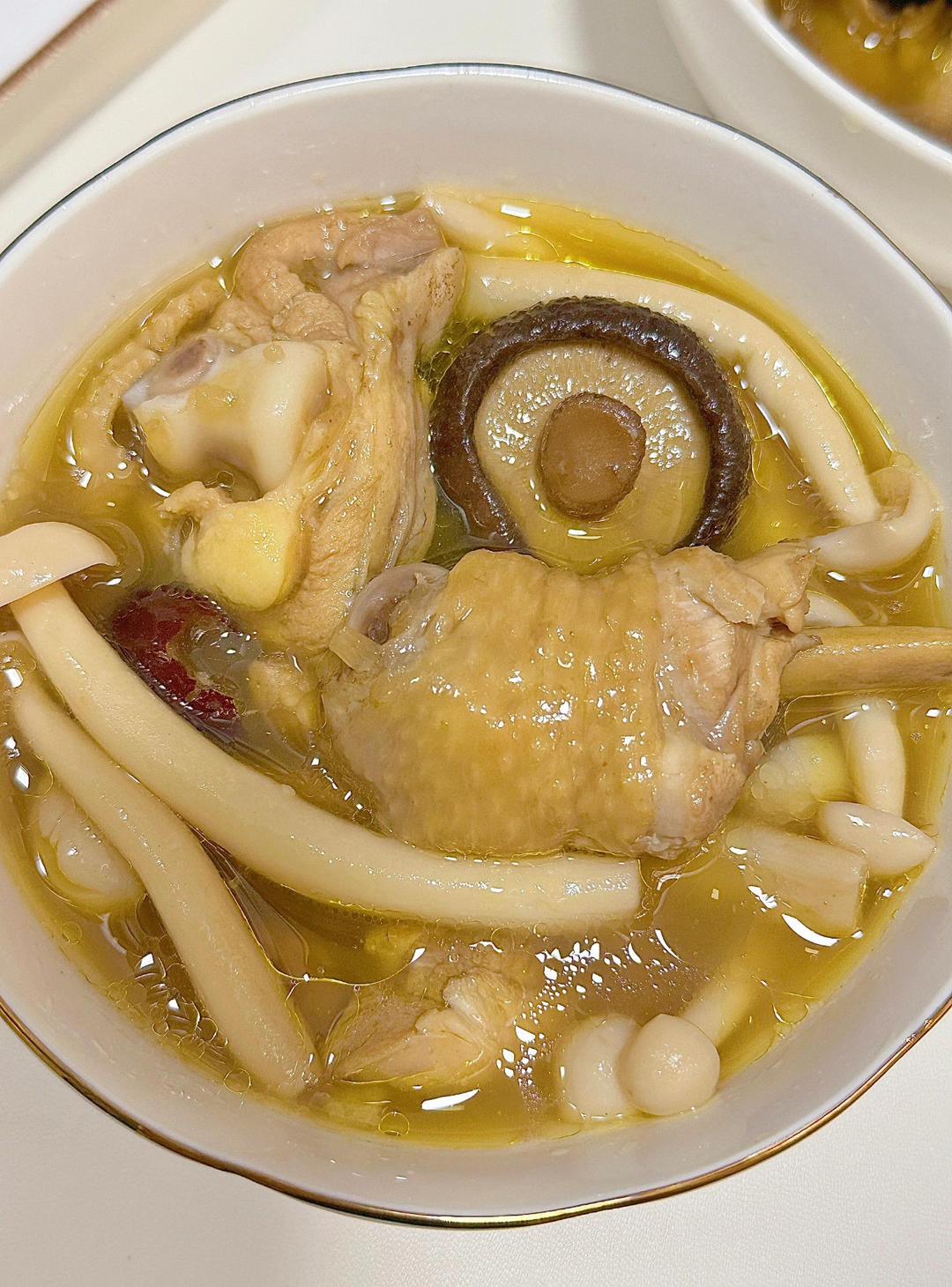 鲜香鸡汤的做法