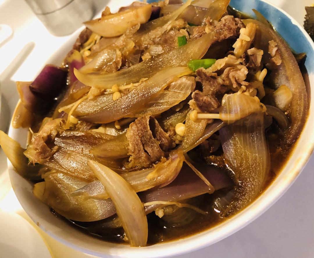 洋葱肥牛金针菇的做法