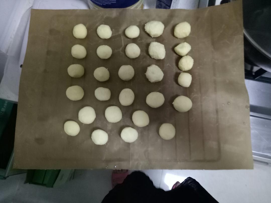 【视频】椰蓉小酥球（消耗蛋黄）童年美食