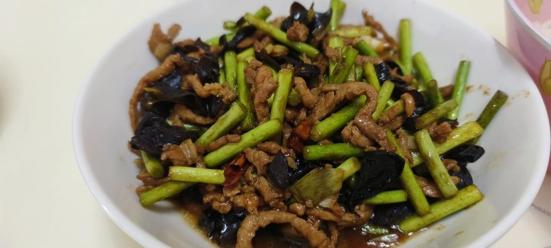 蒜薹炒肉丝