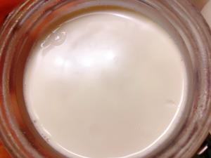 消耗淡奶油🥛                               教你做超浓郁的老酸奶的做法 步骤1