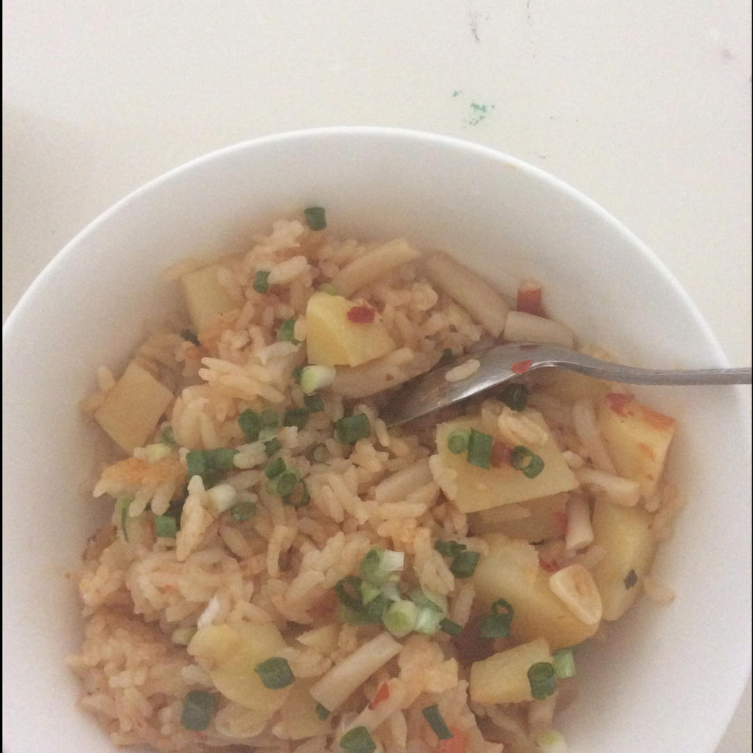 土豆焖饭（电饭锅版）