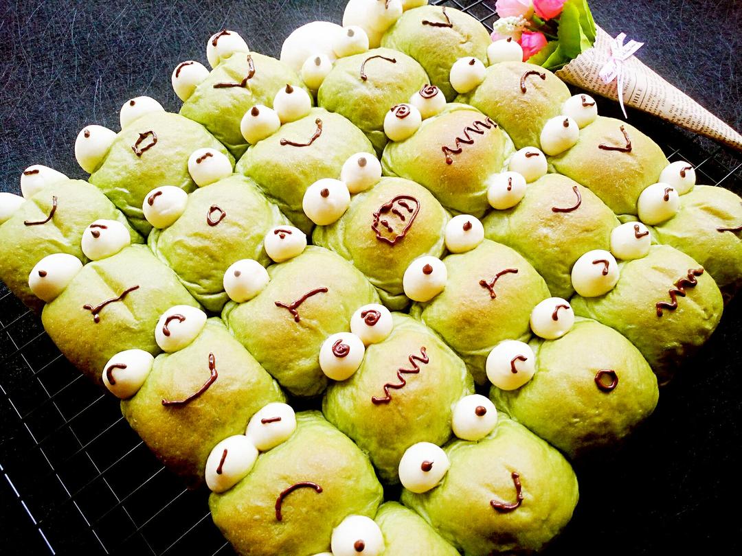 青蛙挤挤小面包