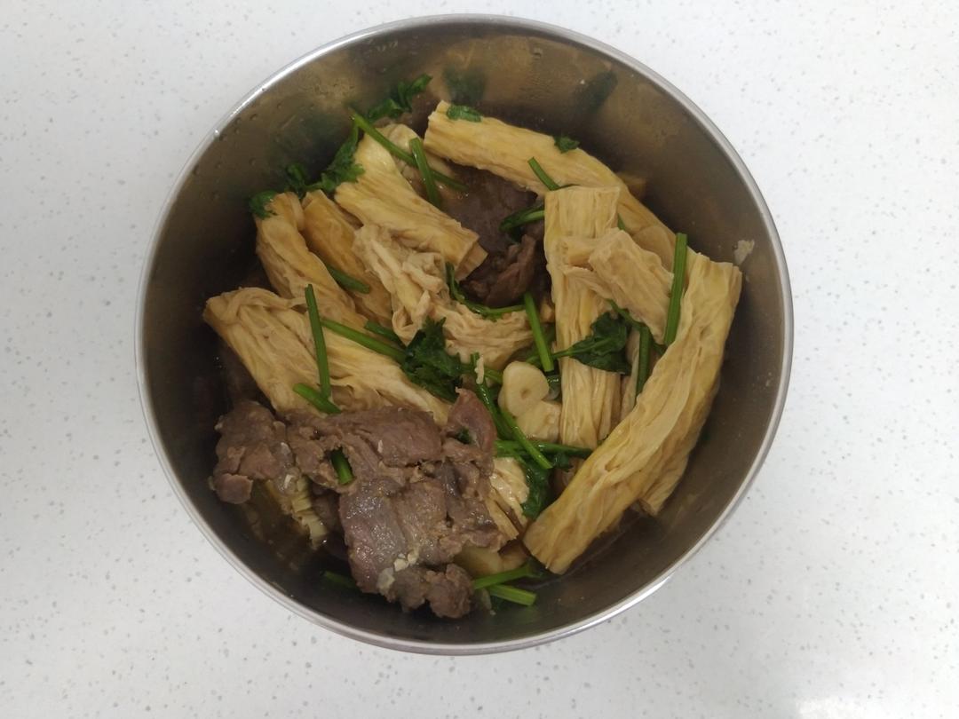 沙茶牛肉腐竹煲