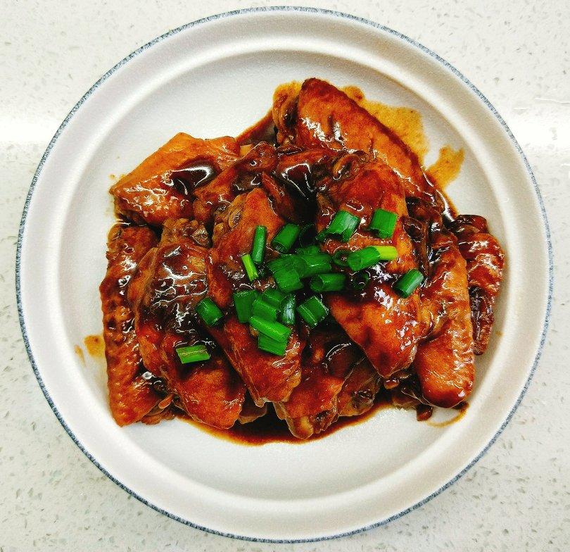 蒜香蚝油鸡翅中