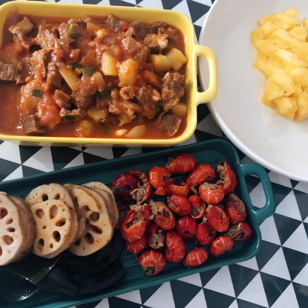 番茄土豆炖牛腩