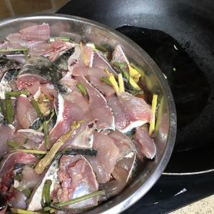 紫苏生鱼汤的做法 步骤4