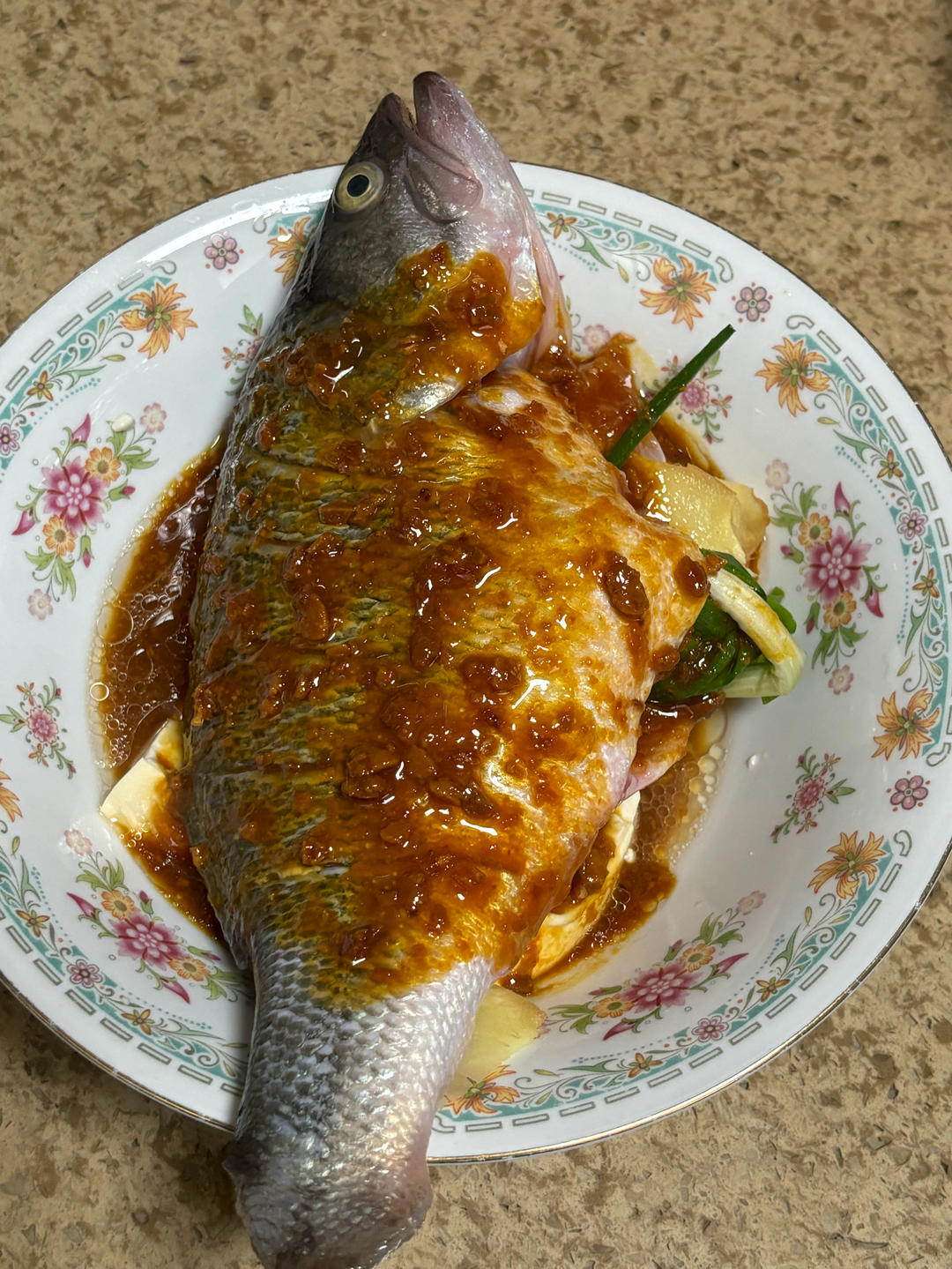 普宁豆酱焖杂鱼