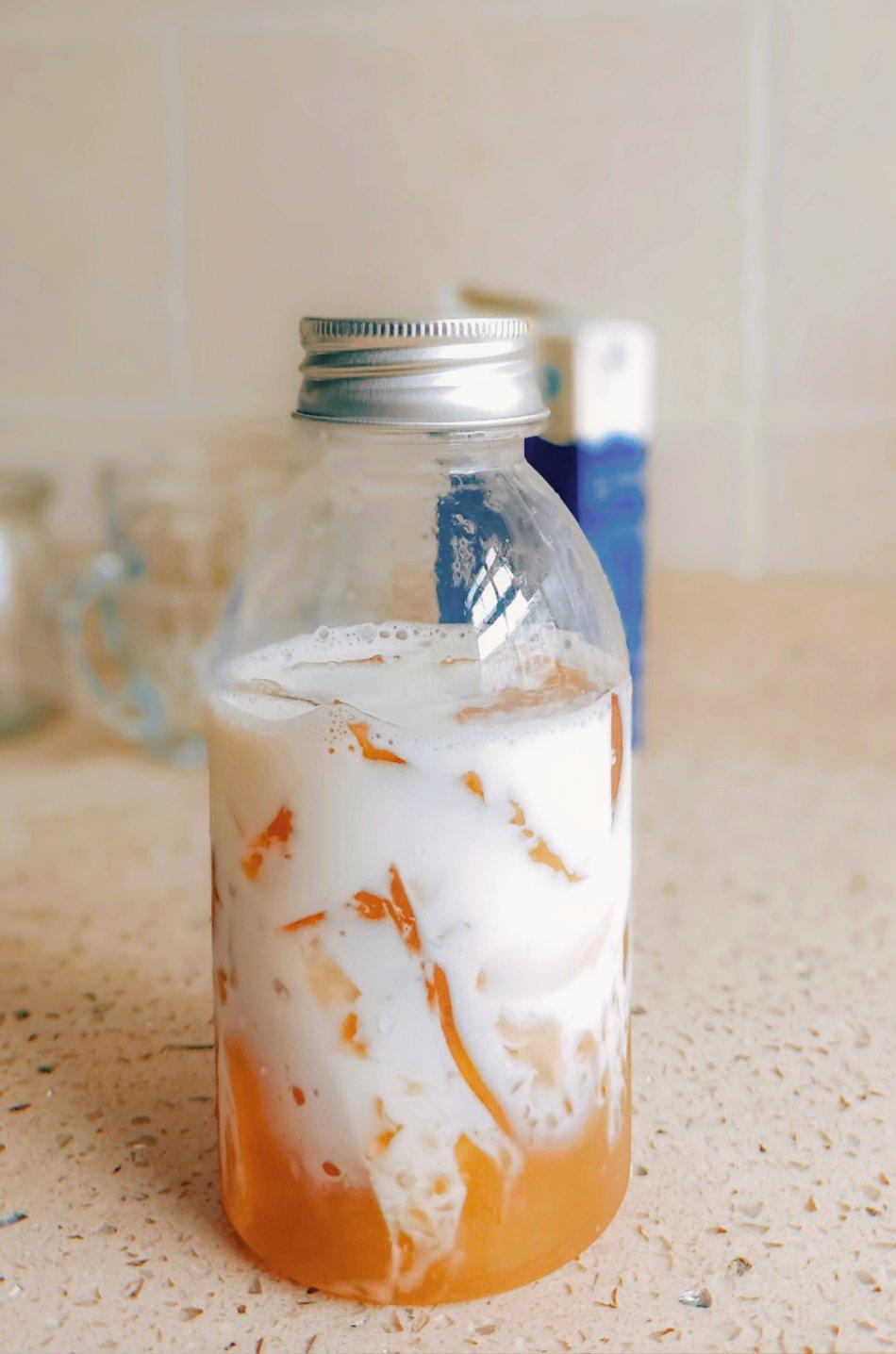 茅根菊花海底椰膏/土茯苓膏