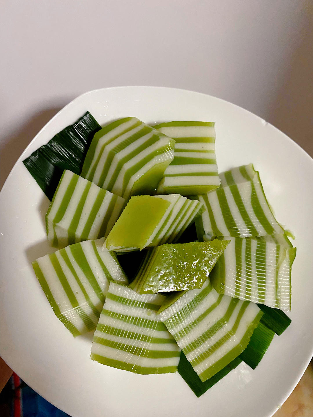 斑斓椰汁千层糕