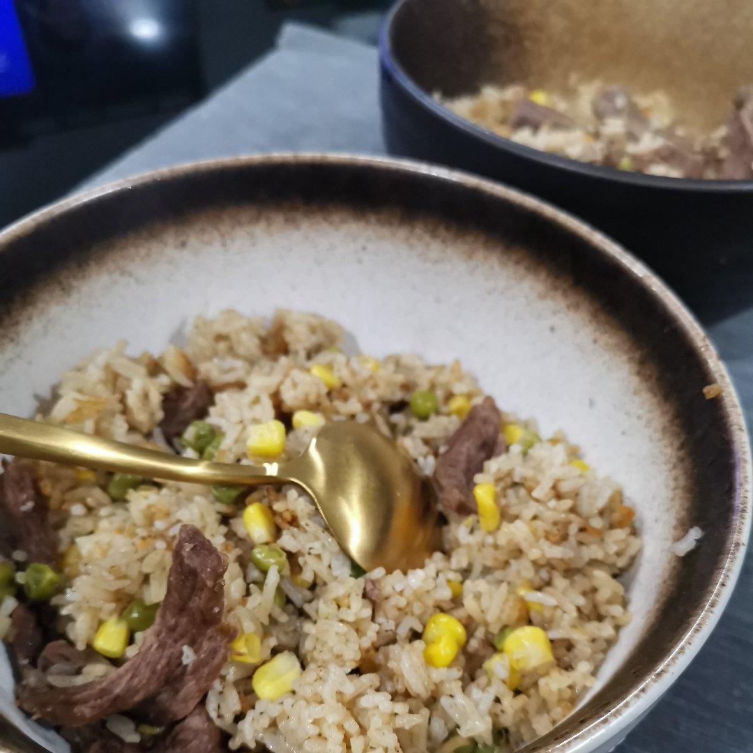 手抓饭/牛肉焖饭（电饭煲懒人版）