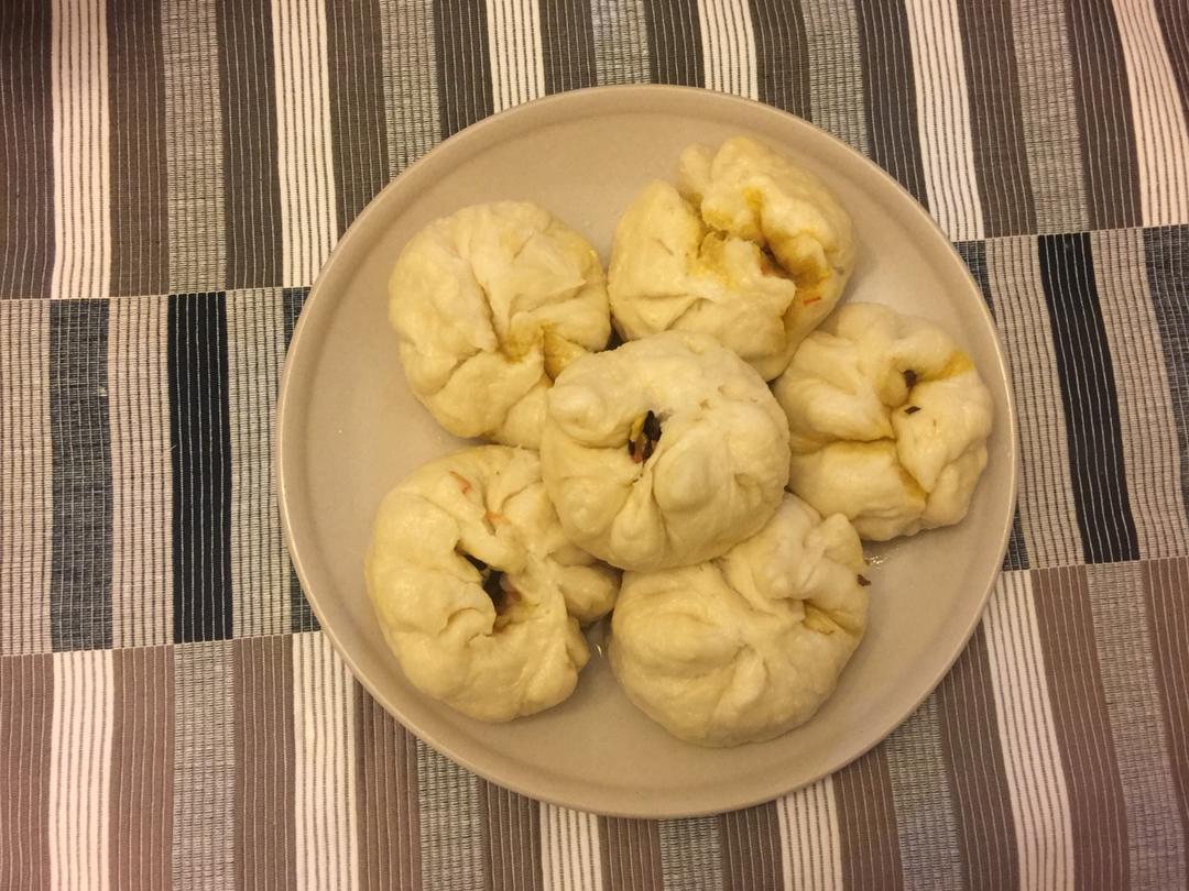 胡萝卜木耳鸡蛋素包子
