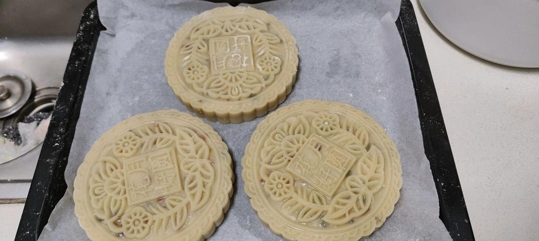 广式月饼—蛋黄莲蓉月饼